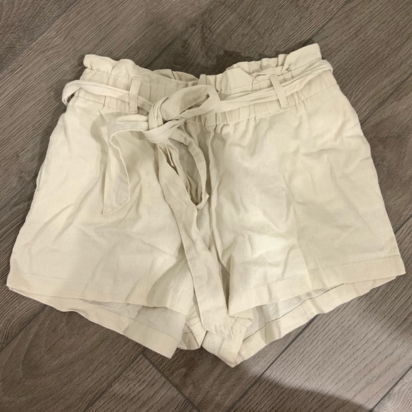 Beige Paperbag Shorts - Picture 1 of 3